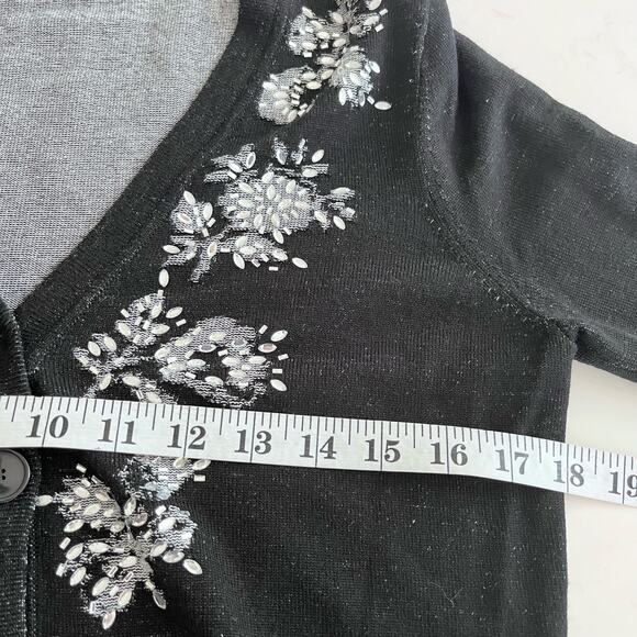 Diane von Furstenberg Black Merino Wool Floral V-Neck Button Cardigan Sweater M - Picture 7 of 10